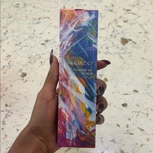 Kaleidos Futurism Palette 4- VR Neon